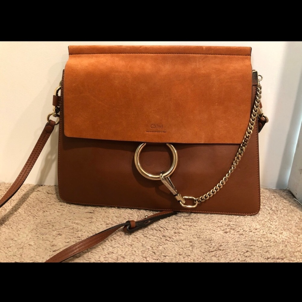 Faye medium shoulder bag